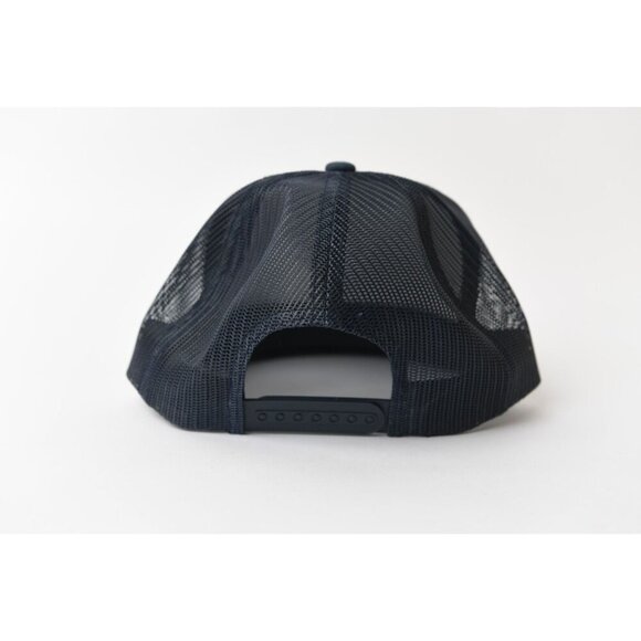Drink Tractor Beverages Trucker Hat Snapback Cap Mesh Navy Blue NEW - Picture 6 of 7
